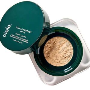 NIB Ciele Filter & Protect SPF 30+ Blurring
Finishing & Setting Powder Shade 2